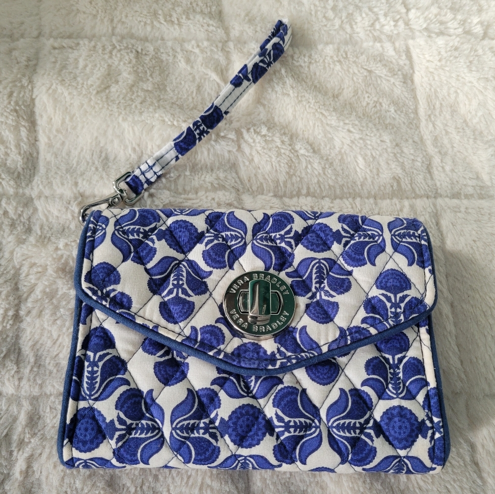 Vera Bradley cobalt tile turn lock Blue Wristlet Purse Wallet zip pocket slots